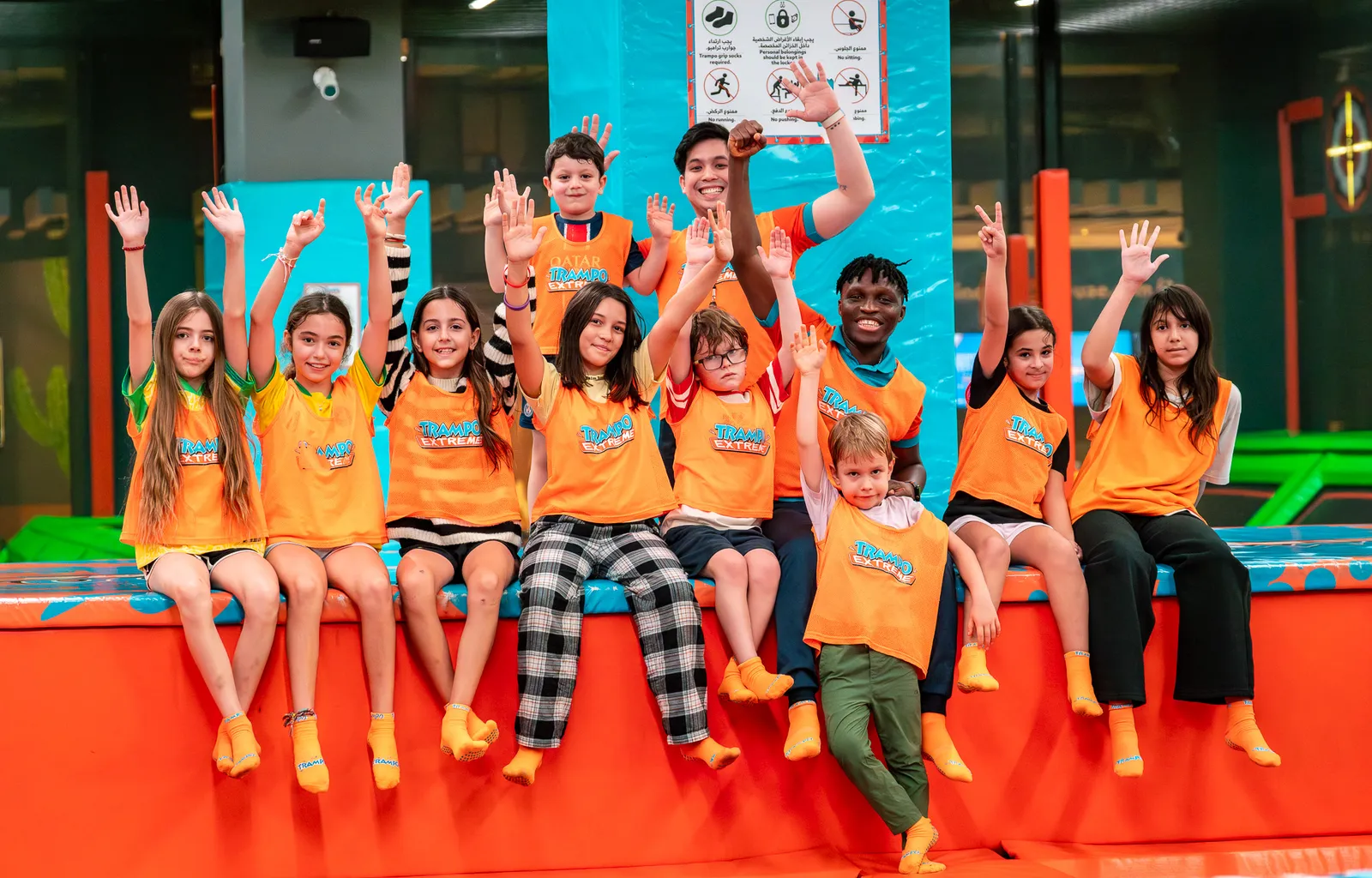 أطفال في معسكر ترامبو